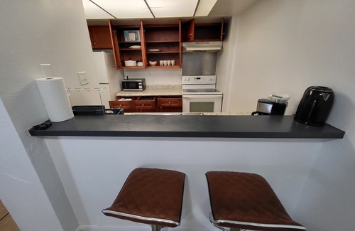 Indianapolis Condo | Cozy stay with Sweet Home IN! Enjoy your stay!