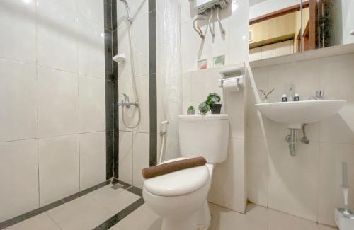Bekasi Barat Apartment | Cozy Studio Apartment Grand Kamala Lagoon By Travelio