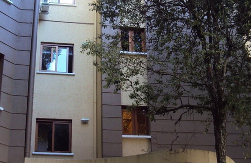 Floresta Apartment | Cozy Studio Apartment with Fireplace in Gramado