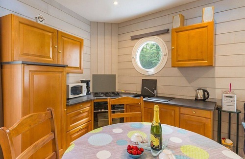 Plesse Cottage | Cozy Studio by Nantes-Brest Canal with Terrace & Garden