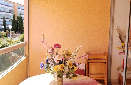 Plage d'Argeles Apartment | Cozy Studio-Cabin, Pool Access, 200m from Beach, Sleeps 4 - Argelès-sur-Mer