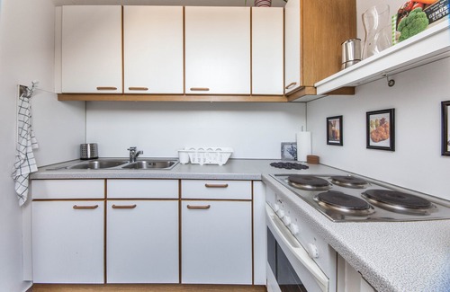 Favoriten House | Cozy Studio central station/P&R/Metro