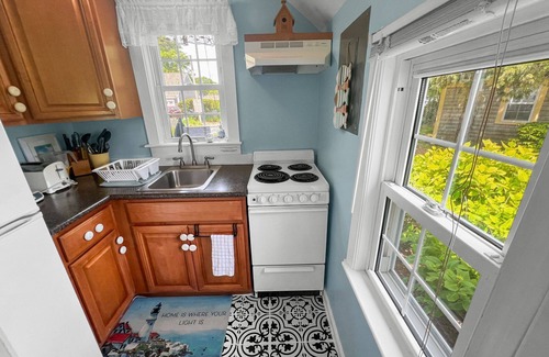 South Yarmouth Cottage | Cozy Studio Cottage Steps from the Beach
