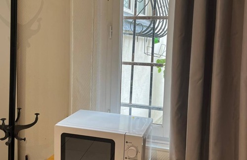 Quartier de la Porte-Saint-Denis Apartment | Cozy Studio Echiquier