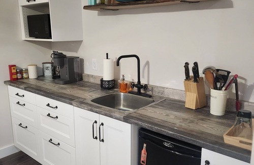 Amherst Apartment | Cozy Studio Hot Tub Fishing ATV trails