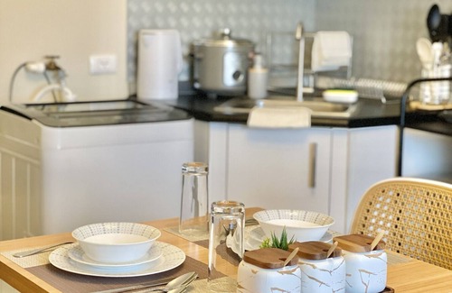 Poblacion District Apartment | Cozy Studio in Metro Davao with W&D, Pool, & Gym