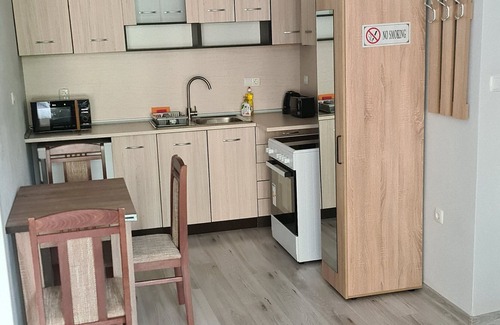 Kazanlak Apartment | Cozy studio located in the heart of Kazanlak. nCity with History.