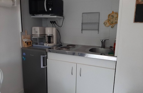 Le Penon Apartment | Cozy Studio Near Ocean, Shops & Market in Seignosse