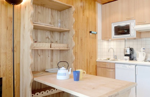 Le Lavachet Apartment | Cozy Studio Near Slopes & Shops, Balcony, Parking Available