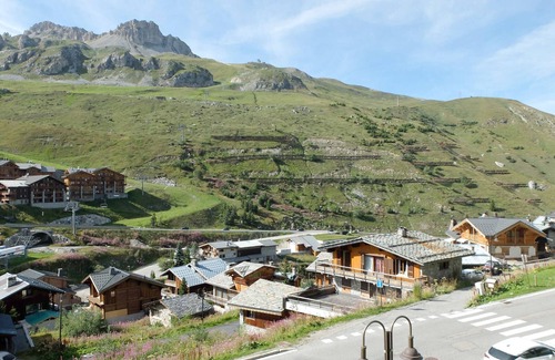 Le Lavachet Apartment | Cozy Studio Near Slopes & Shops, Balcony, Parking Available
