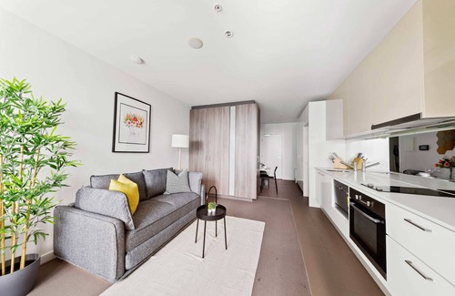 Docklands Apartment | Cozy Studio Near Southern Cross with City Views