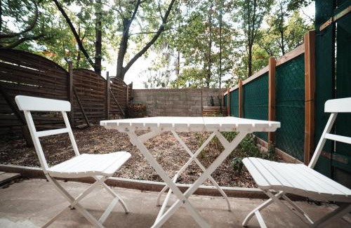 Neulerchenfeld Apartment | Cozy studio, private garden, 8 min to city center