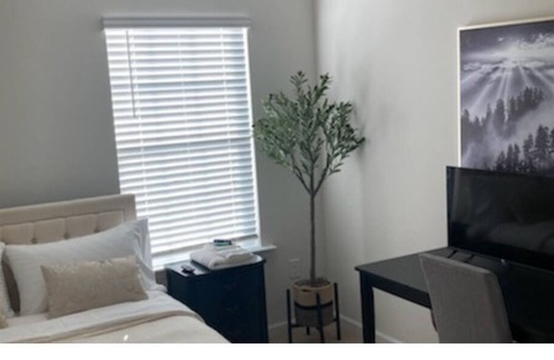 Kipling House | Cozy Stylish 1 Room at New Townhome in Welcoming Fuquay Varina with WiFi, Desk