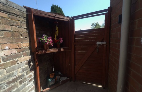 Coventry Apartment | Cozy & Stylish flat in Coventry/Easy Access To City Hotspots!