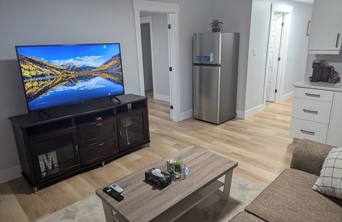 Moncton Apartment | Cozy suite in a serene area (Magnetic Hill) near Casino in Moncton,NB