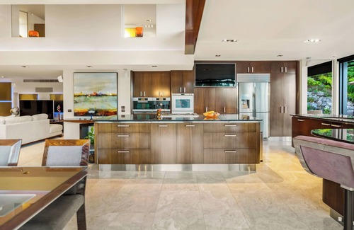 Ngaio Bay Cabin | Cozy Suite - Ocean View, Full-Service Luxury Lodge & Private Beach Access