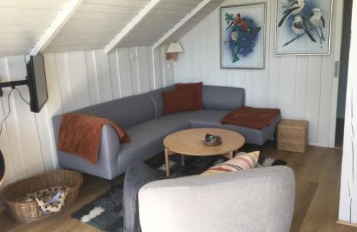 Vibæk Strand House | Cozy Summer House Near Ebeltoft