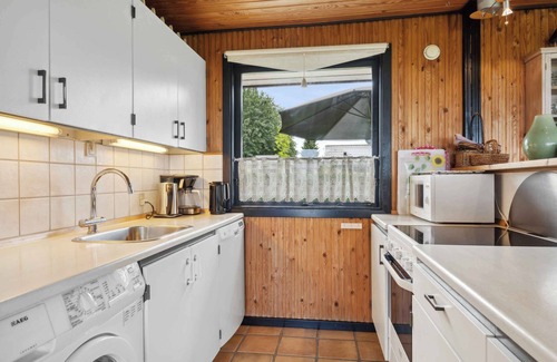 Vemmenæs House | Cozy summer house with panoramic view
