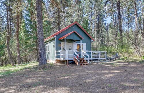 Garden Valley Apartment | Cozy Terrace Lakes Resort Cabin with Views