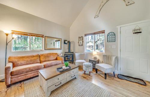 Garden Valley Apartment | Cozy Terrace Lakes Resort Cabin with Views
