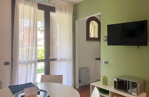 Colombare Apartment | Cozy three-room apartment JOLLY equipped with all comforts, with garden and terrace.