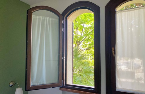 Colombare Apartment | Cozy three-room apartment JOLLY equipped with all comforts, with garden and terrace.