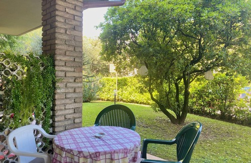 Colombare Apartment | Cozy three-room apartment JOLLY equipped with all comforts, with garden and terrace.