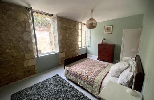 Beaumont-du-Perigord House | Cozy town centre cottage