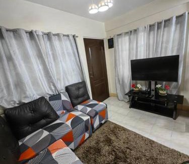 Tuba House | Cozy Townhouse own parking Wi-Fi