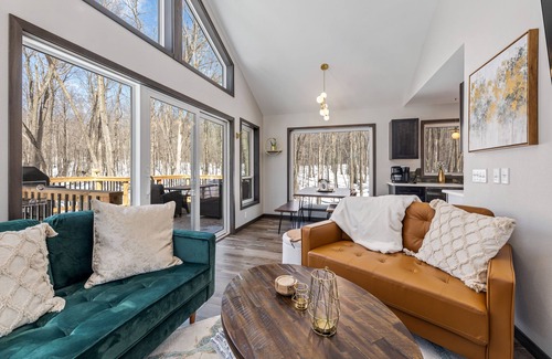 Trego House | Cozy *Tree Top Nature* stay
