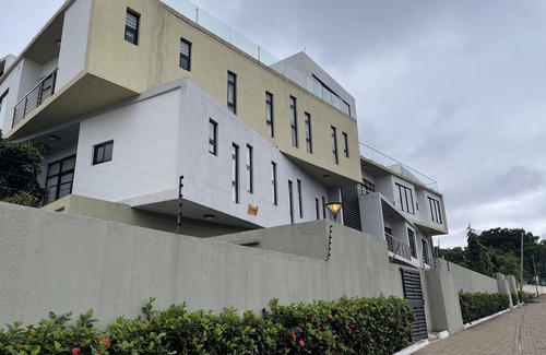 Teshie Condo | Cozy two Bedroom condo in Cantonments. 10-15 Minute drive to the airport.