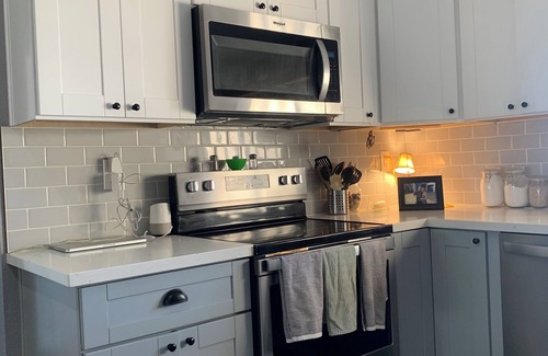 University City Condo | COZY UCSD/La Jolla Condo 2bd, 10-15 min from just about anywhere in the city