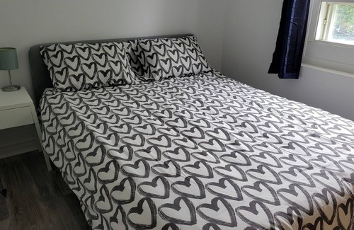 Saint-Laurent Apartment | Cozy Upper Duplex Newly Renovated w/FREE PARKING