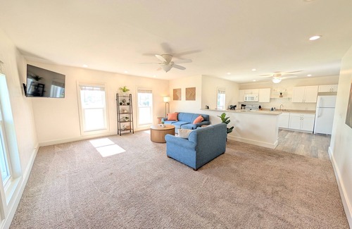 Fremont House | Cozy Upstairs Unit Near River and Marina Access