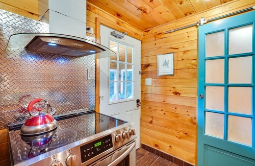 Williamstown Apartment | Cozy Upstate New York Getaway w/Fire Pit!