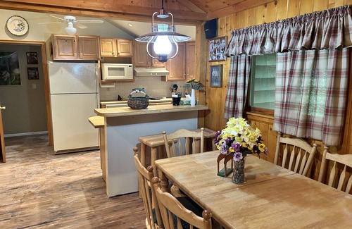 Kamas Cabin | Cozy Utah Cabin