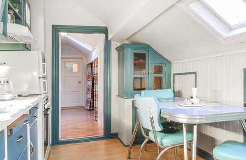 Sogndalstrand Apartment | Cozy vacation apartment - ideal for a fishing vacation and experiences in nature.
