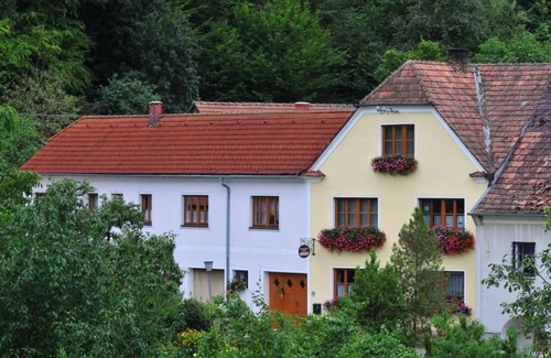 Spitz Apartment | Cozy vacation apartment with balcony facing Jauerling