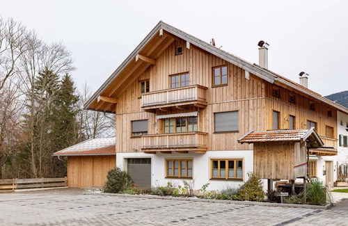 Gaißach Condo | Cozy vacation apartment in the Isarwinkel