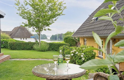 Sonderhav Apartment | Cozy vacation apartment for 2 people with a view of the Flensburg Fjord