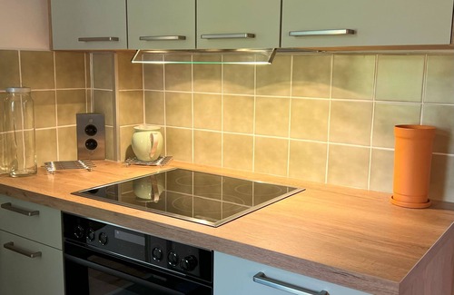 Hautzendorf Apartment | Cozy vacation home (100sqm) with large garden