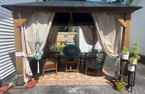 Ashtabula Cottage | Cozy Vibe, Clean, Beach Access, 10 mins to GOTL!