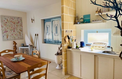 San Foca Villa | Cozy villa a stone's throw from the sea