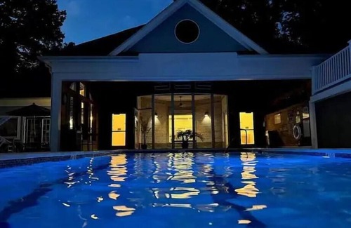Norwich Condo | Cozy Villa Spa Retreat - Near Mohegan, Hot Tub, Pools, Sauna, Spa on Premise