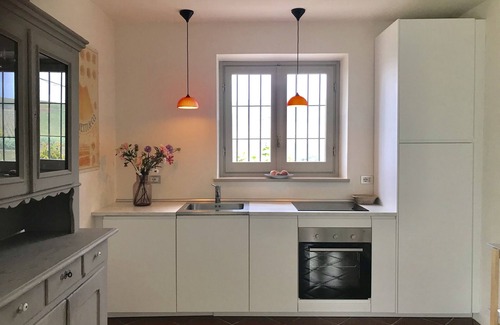 Calamandrana House | Cozy Villa w/amazing pool and view of the vineyards and hills of Monferrato!