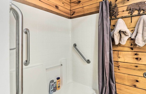 Keene Apartment | Cozy Virginia Cabin Rental - Dogs Welcome!