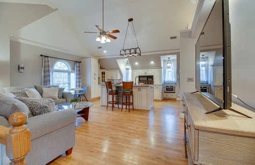 Greenville Cottage | Cozy Virginia Vacation Rental w/Seasonal Pool!