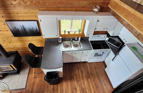 Clifton Royal Cottage | Cozy Waterfront Cottage on the Kennebecasis River. Pet Friendly!
