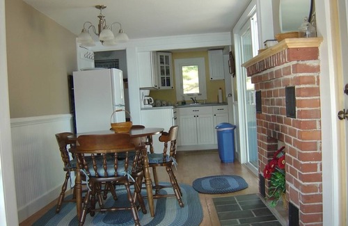 Freedom Cottage | Cozy waterfront cottage right on Berry Bay part of Ossipee Lake.