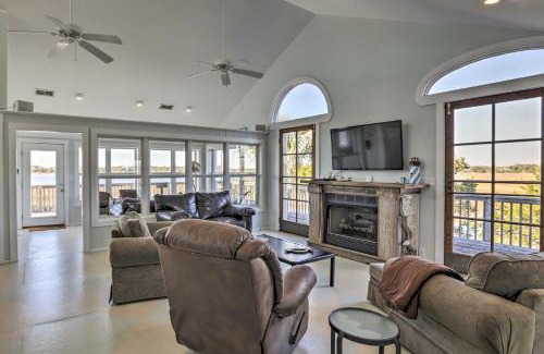 Crawfordville House | Cozy Waterfront Island House on Live Oak Island!